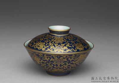 图片[3]-Lidded bowl with gold tracing on cobalt blue glaze, Qing dynasty, Qianlong reign (1736-1795)-China Archive